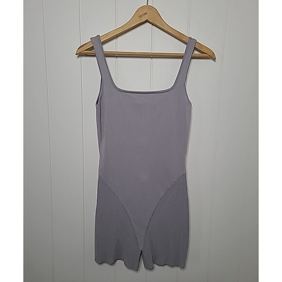 Hera Collection Romper Womens Size Medium Gray Activewear Stretch - Picture 1 of 11